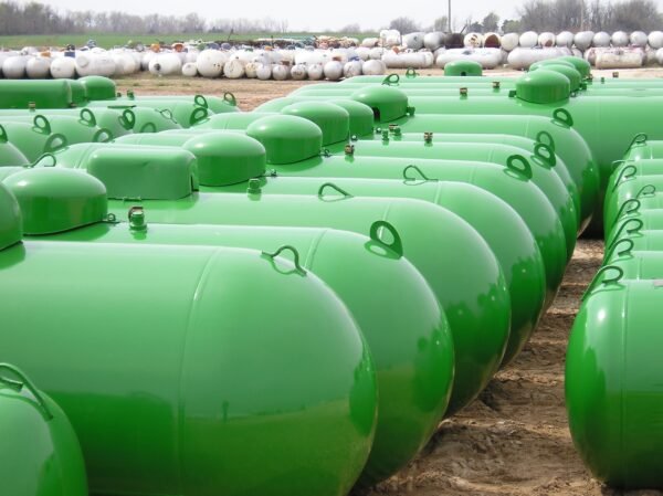 1000 Gallon Propane Tank 1